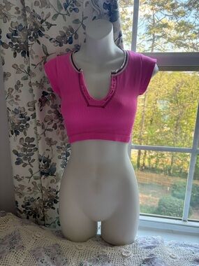 Hot pink Urban Outfitters Out From Under Go For Gold seamless crop top